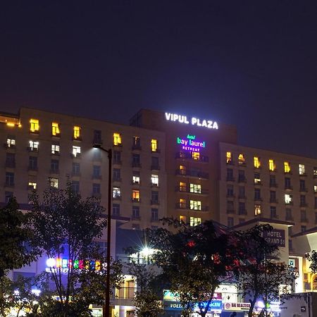 Hotel Bay Laurel Retreat 파리다바드 외부 사진