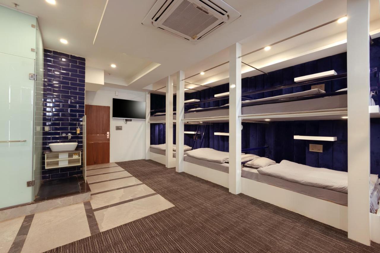 Hotel Bay Laurel Retreat 파리다바드 외부 사진