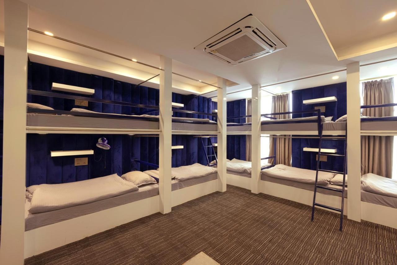 Hotel Bay Laurel Retreat 파리다바드 외부 사진